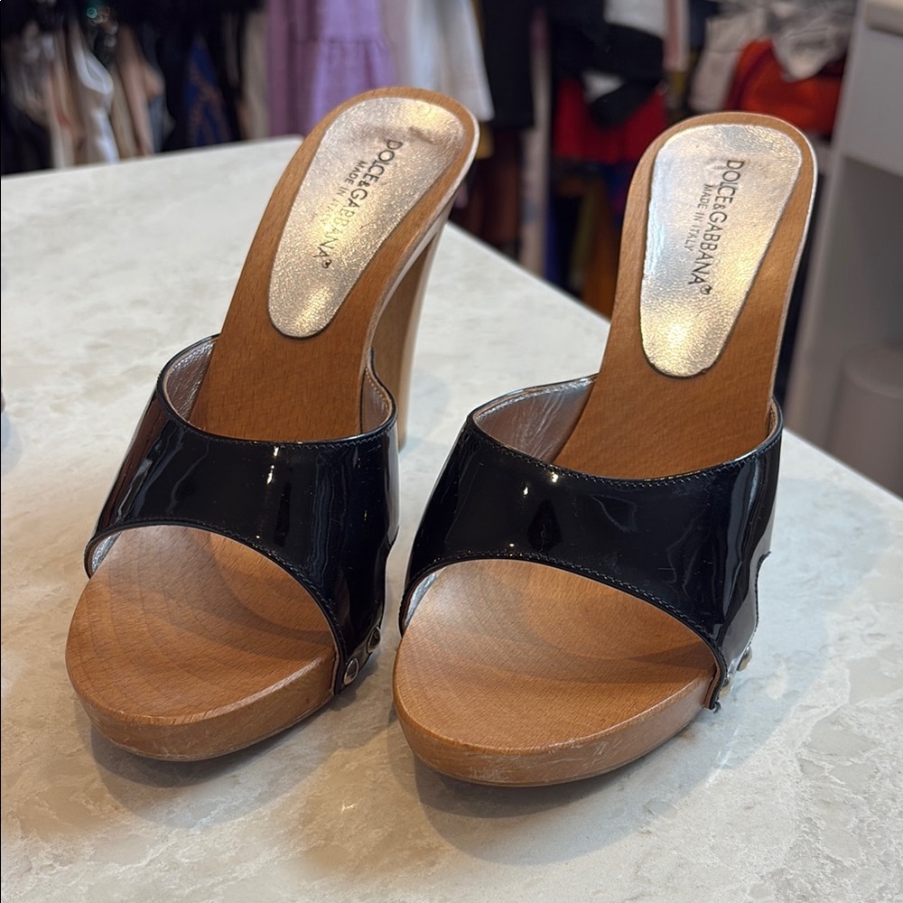Dolce & Gabbana Black and Brown Leather Mules